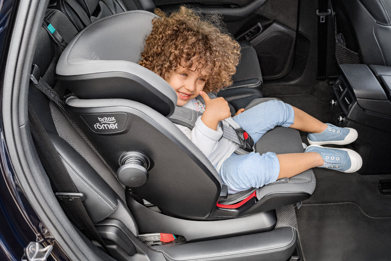 BRITAX RÖMER ADVANSAFIX IV R｜チャイルドシートやベビーカーは安全性